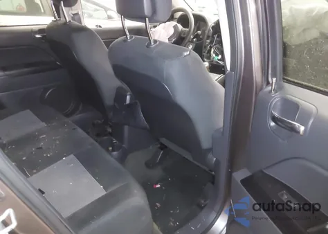 2016 Jeep Compass Sport из США, поврежденный, VIN 1C4NJDBB3GD757308